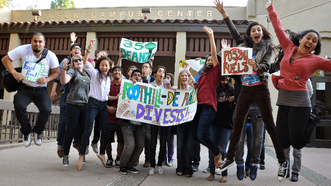  De Anza students showing their support at the October 2013 Foundation Board meeting where the board voted to divest from fossil fuel companies.